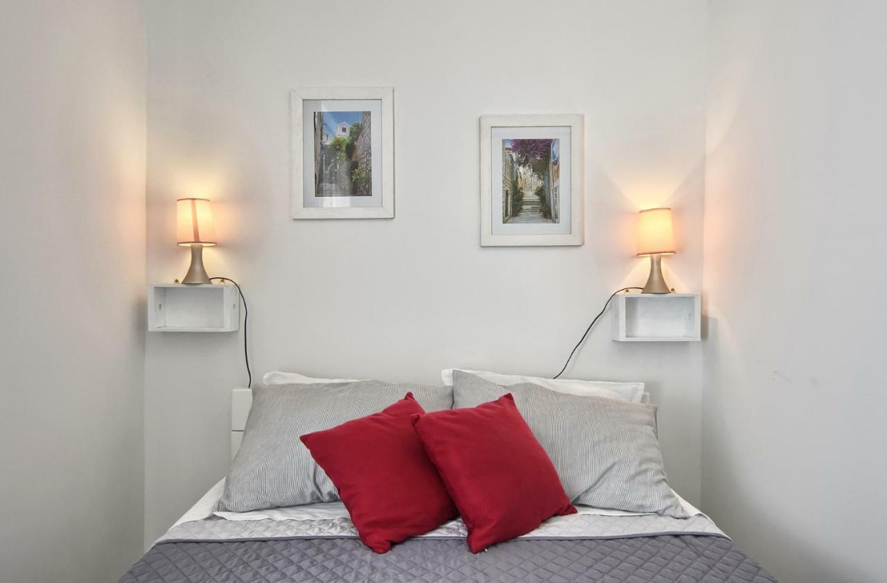 Eviana Private Apartman *